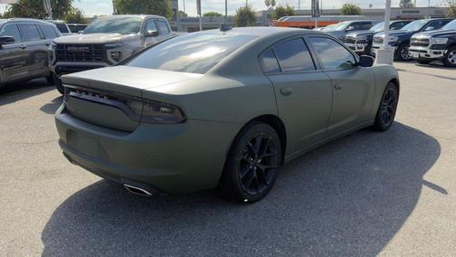 Pitch Black Clearcoat 2022 Dodge Charger SXT Plus