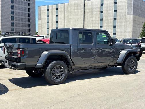 2025 Jeep Gladiator Sport S