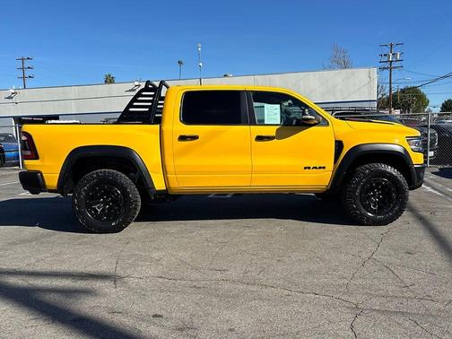 Diamond Black Crystal Pearlcoat 2023 RAM 1500 TRX