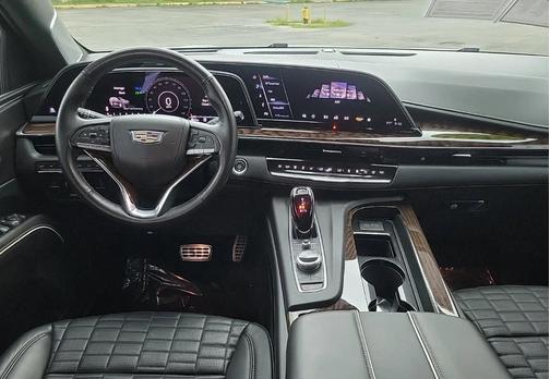 2022 Cadillac Escalade Sport Platinum