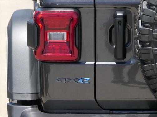 2025 Jeep Wrangler 4xe Willys