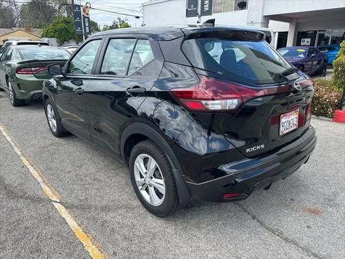 2023 Nissan Kicks S