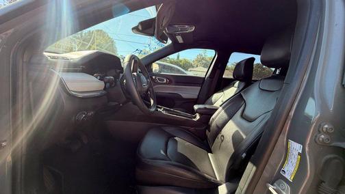 Sting-Gray Clearcoat 2024 Jeep Compass Limited