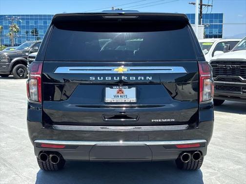 2023 Chevrolet Suburban Premier