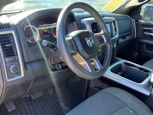 2022 RAM 1500 Classic Warlock Quad Cab 4x2 6'4' Box