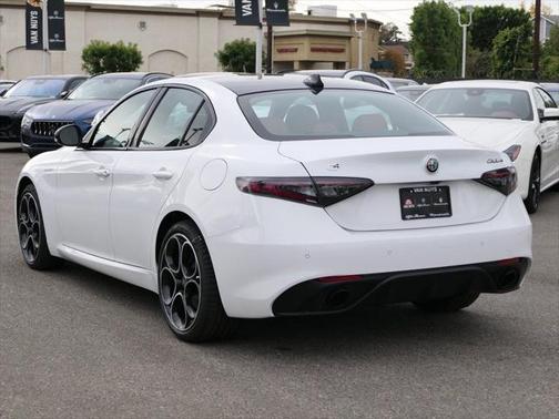 2025 Alfa Romeo Giulia AWD
