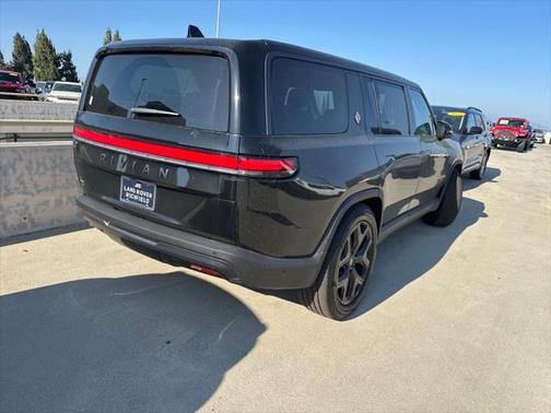 2025 Rivian R1S Ascend Tri Motor Max Pack