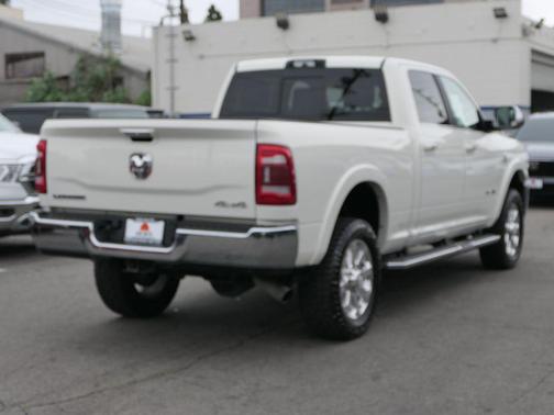 2022 RAM 2500 Laramie Crew Cab 4x4 6'4' Box