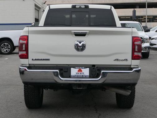 2022 RAM 2500 Laramie Crew Cab 4x4 6'4' Box