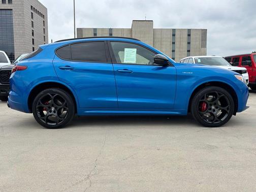 2022 Alfa Romeo Stelvio Ti