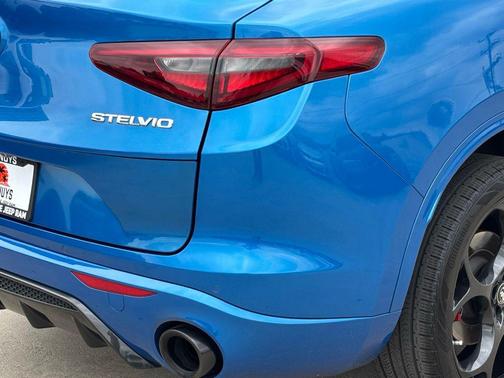 2022 Alfa Romeo Stelvio Ti