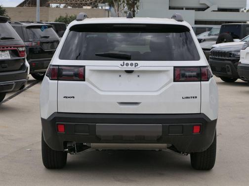 Bright White Clearcoat 2026 Jeep Cherokee Limited