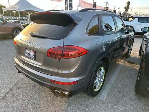 2016 Porsche Cayenne S