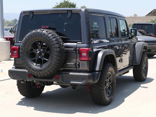 Granite Crystal Metallic Clearcoat 2026 Jeep Wrangler Sport