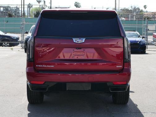 2022 Cadillac Escalade ESV Sport