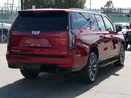2022 Cadillac Escalade ESV Sport