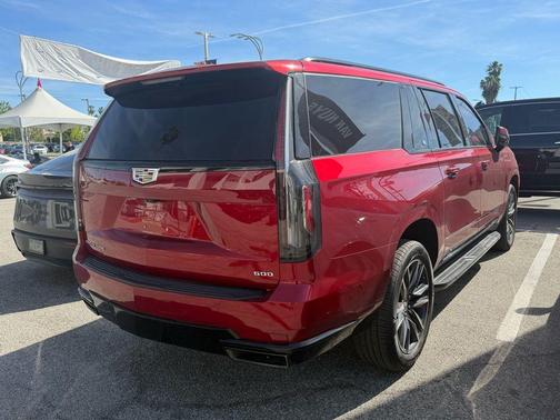 2022 Cadillac Escalade ESV Sport