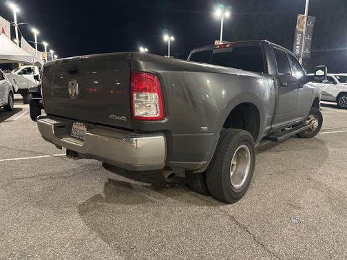 2024 RAM 3500 Tradesman Crew Cab 4x4 8' Box