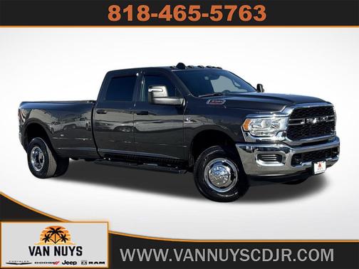 2024 RAM 3500 Tradesman Crew Cab 4x4 8' Box