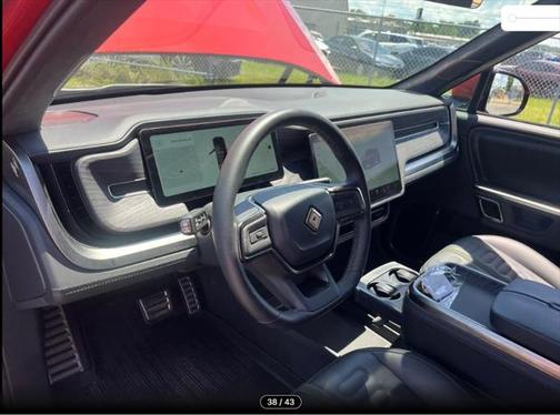 2024 Rivian R1S Adventure