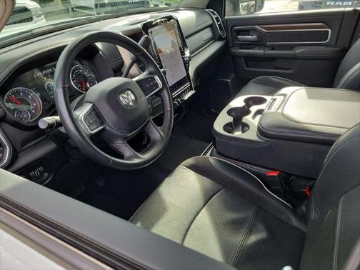 2024 RAM 2500 Laramie Crew Cab 4x4 6'4' Box