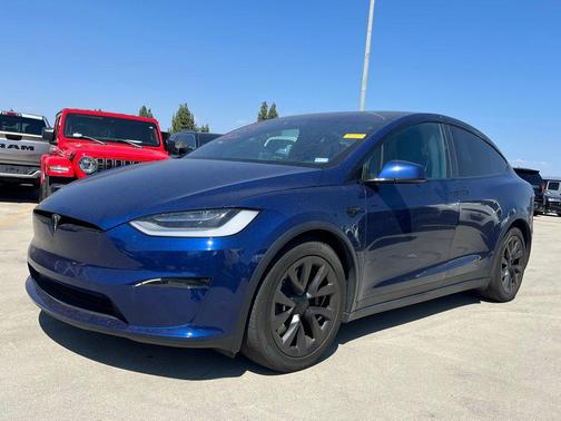 2023 Tesla Model X Standard Range