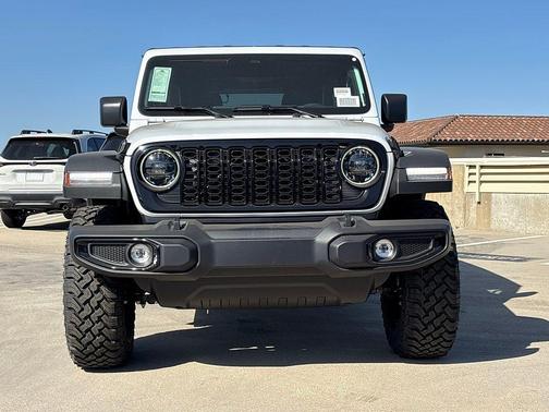 Bright White Clearcoat 2026 Jeep Wrangler Willys
