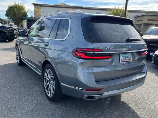 2024 BMW X7 xDrive40i