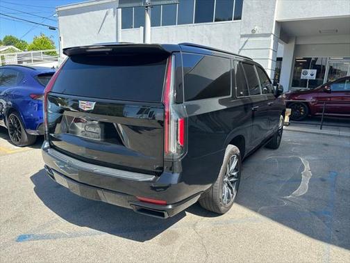 2021 Cadillac Escalade ESV Sport Platinum