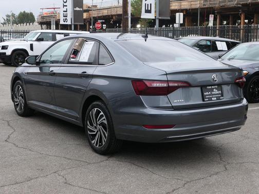 Silver 2021 Volkswagen Jetta 1.4T SEL