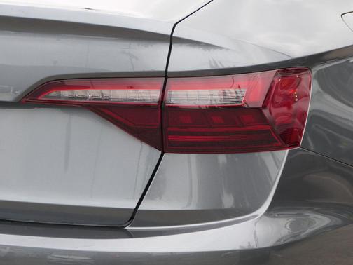 Silver 2021 Volkswagen Jetta 1.4T SEL