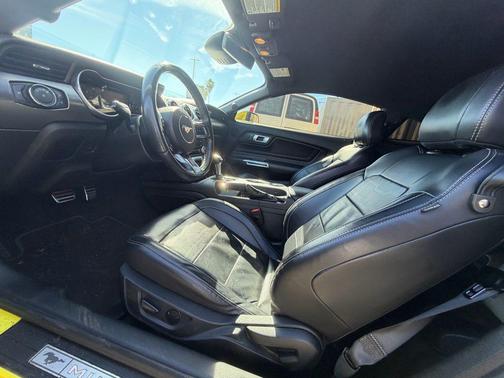 2021 Ford Mustang EcoBoost Premium