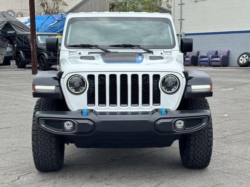 Bright White Clearcoat 2023 Jeep Wrangler 4xe Rubicon