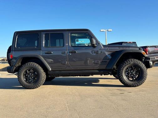 Granite Crystal Metallic Clearcoat 2026 Jeep Wrangler Willys