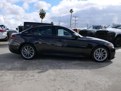 2023 Alfa Romeo Giulia Sprint RWD