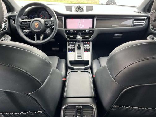 2024 Porsche Macan GTS