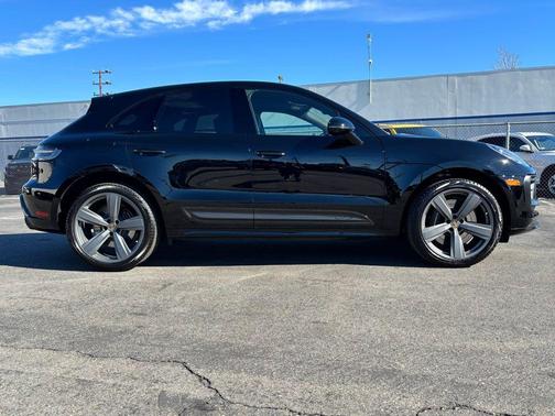 2024 Porsche Macan GTS