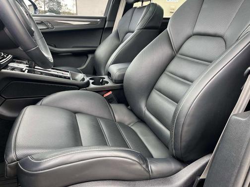 2024 Porsche Macan GTS