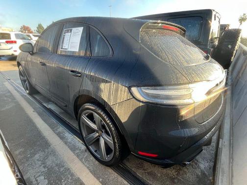 2024 Porsche Macan GTS