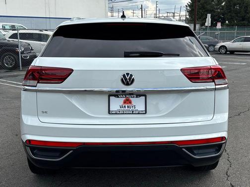 2022 Volkswagen Atlas Cross Sport 2.0T SE w/Technology