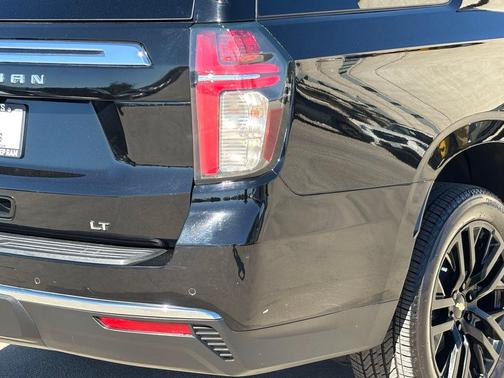 2022 Chevrolet Suburban LT