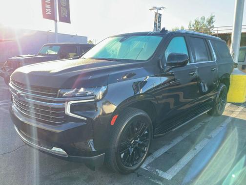 2022 Chevrolet Suburban LT