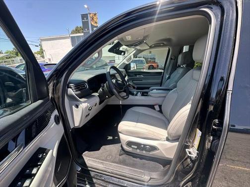 2023 Jeep Wagoneer Series II 4x4