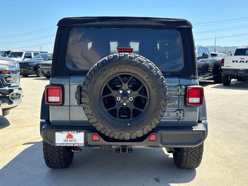 Anvil Clear Coat 2024 Jeep Wrangler Willys