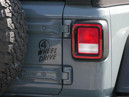 2024 Jeep Wrangler Willys