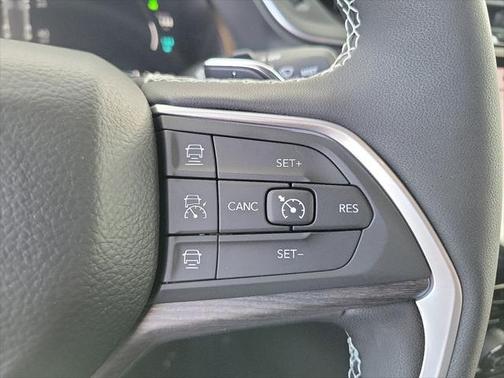 2025 Jeep Grand Cherokee 4xe Base