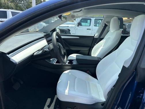 2024 Tesla Model Y Long Range Dual Motor All-Wheel Drive