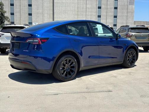 2024 Tesla Model Y Long Range Dual Motor All-Wheel Drive