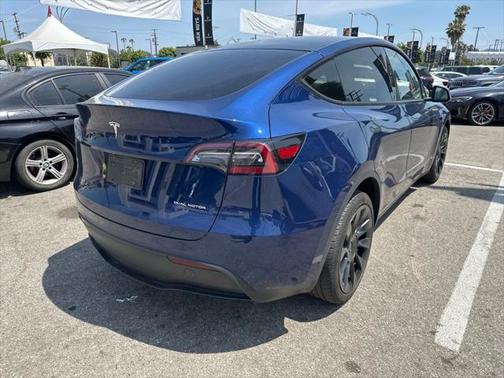 2024 Tesla Model Y Long Range Dual Motor All-Wheel Drive