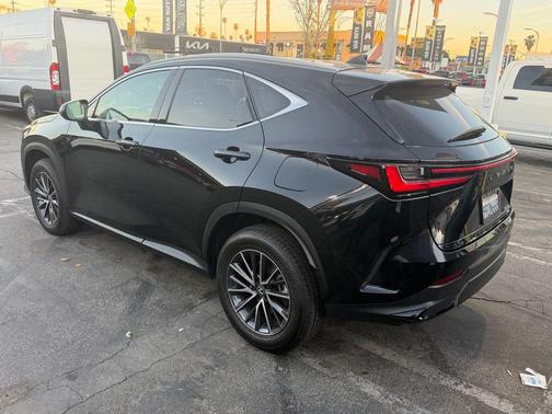 2025 Lexus NX 350 Premium